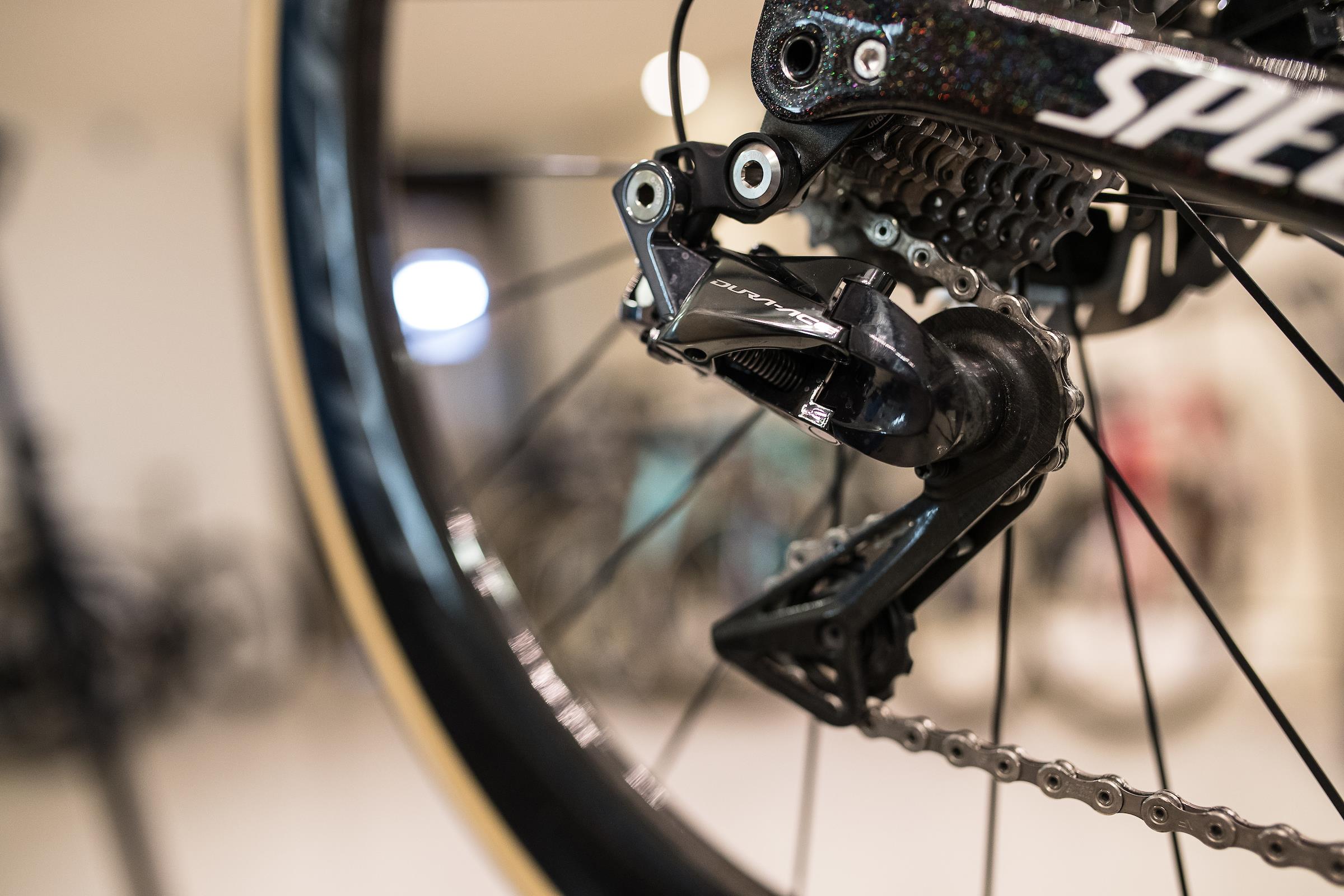 Przerzutka tylna Shimano