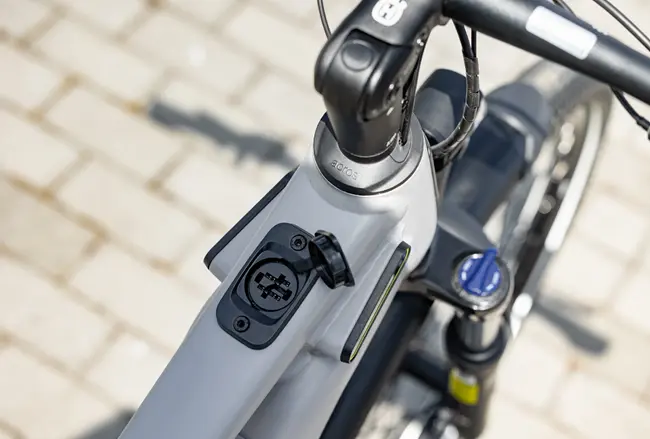 Akumulator w rowerze Husqvarna.