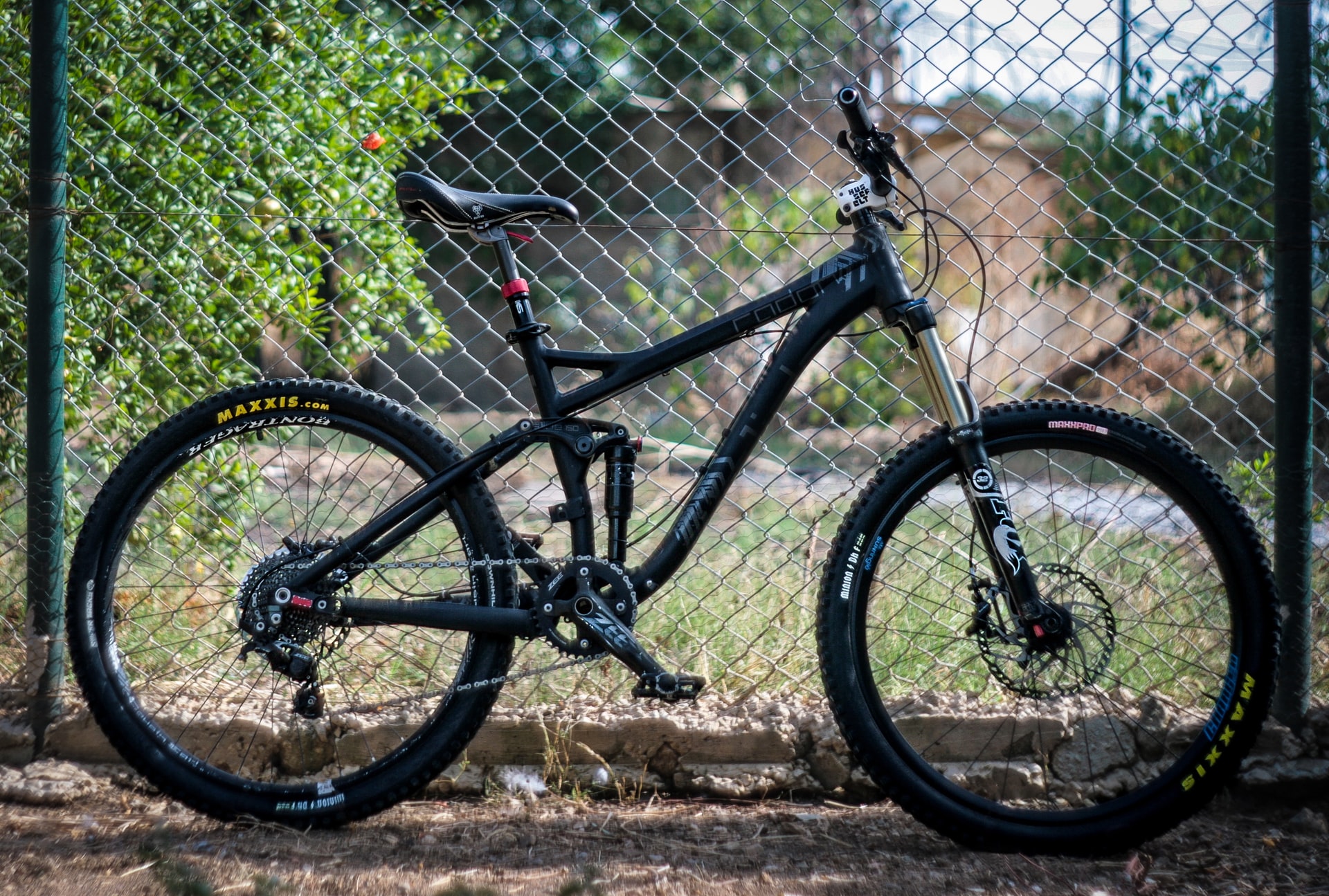 Rodzaje i budowa amortyzatorów rowerowych CentrumRowerowe.pl