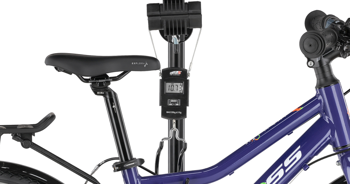 Rower dziecięcy Kross Lea Mini 3.0 EQ waży około 10,7 kg.