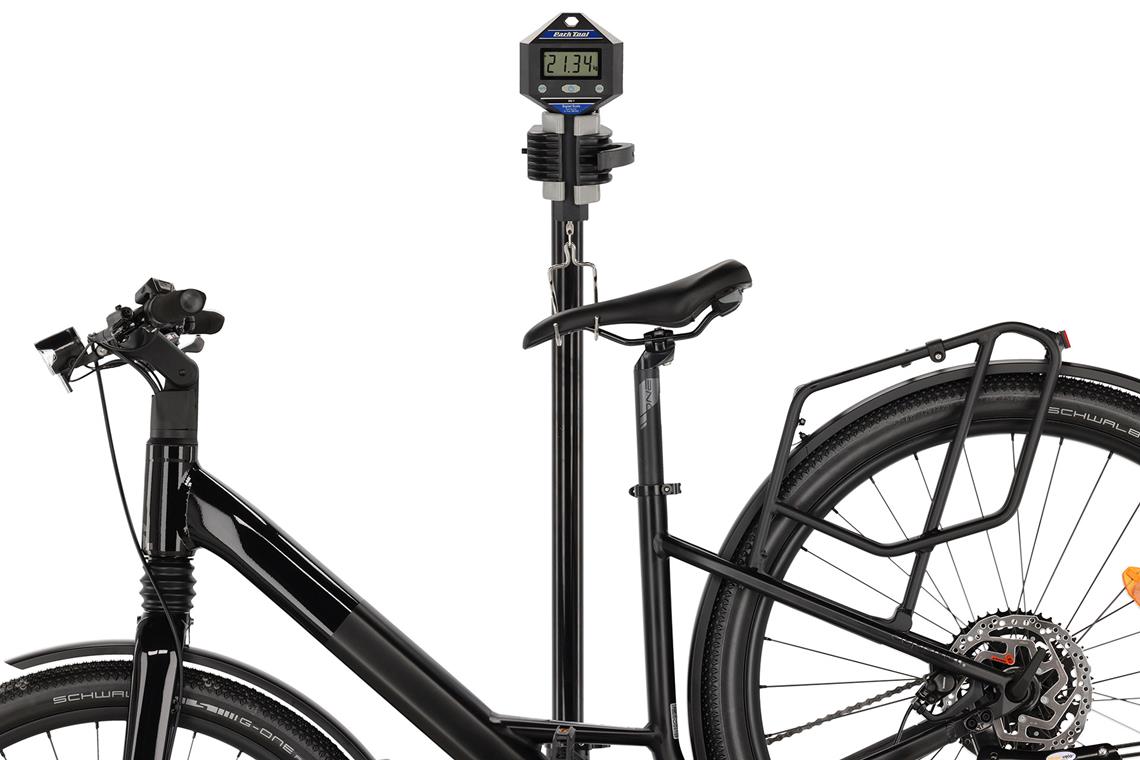 Rower elektryczny SUPERIOR iBLOX 6.3 LS w rozmiarze ramy M – waga 21,34 kg.