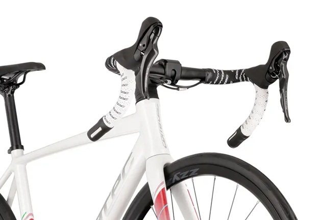 Rower szosowy CORRATEC Corones Disc Cues