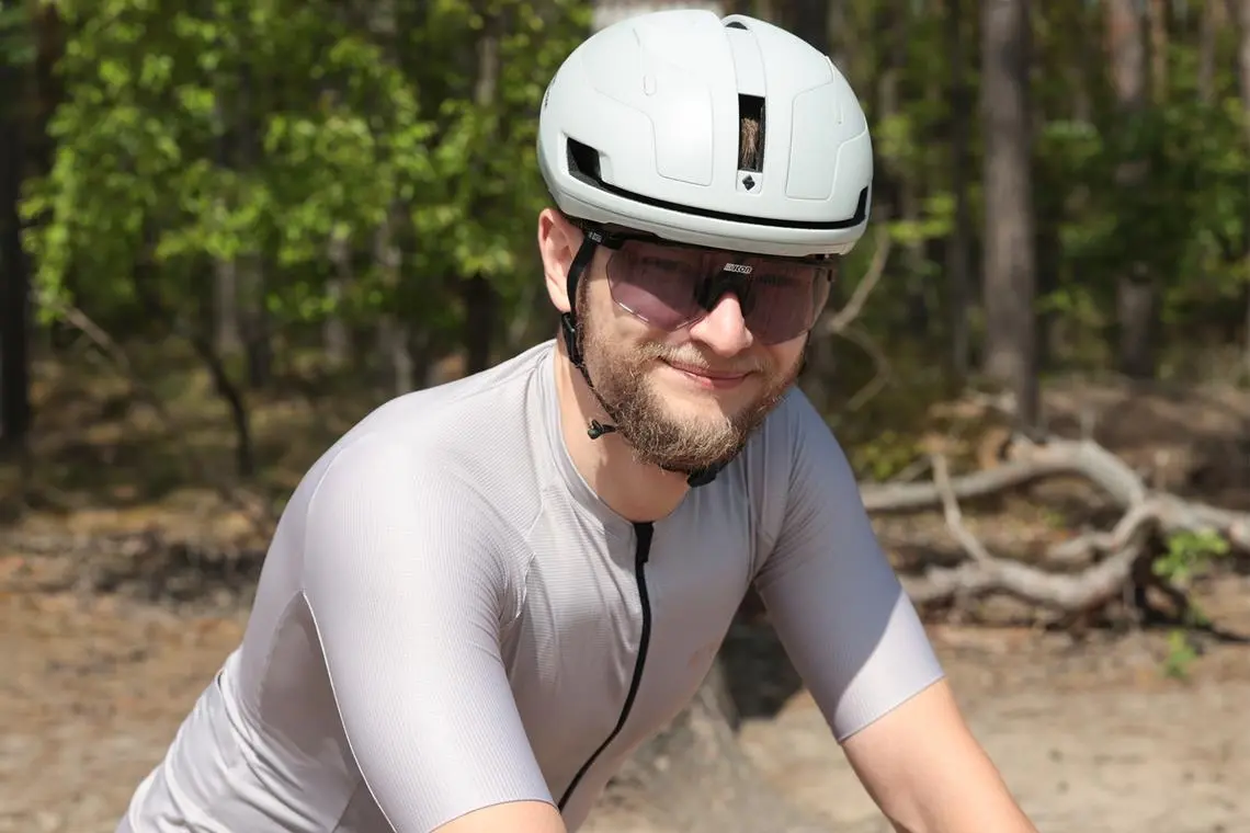 kask aero od Sweet Protection