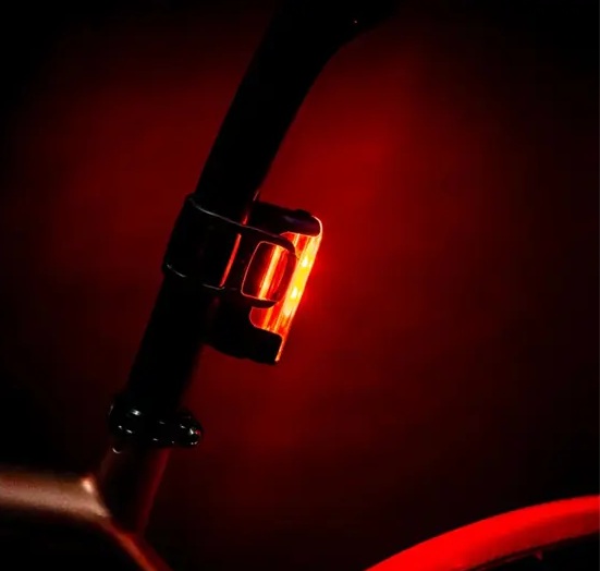 Zestaw lampek rowerowych LEZYNE Macro Drive 1400+ / Strip Drive Pro 400+