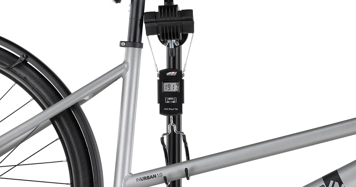 W rozmiarze L i z ramę Mid rower Insync InUrban 1.0 Pro Comfort waży 19,17 kg.