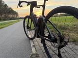 Dlaczego rower z karbonową ramą w rozsądnej cenie to dobry wybór? Test gravela Simplon Grid Core 