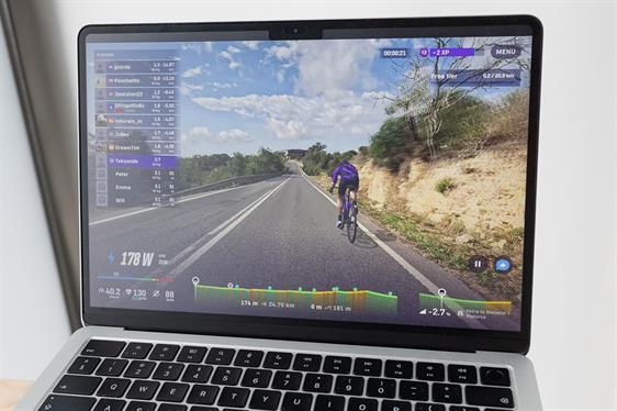 ROUVY – aplikacja treningowa na trenażer z bazą prawdziwych tras