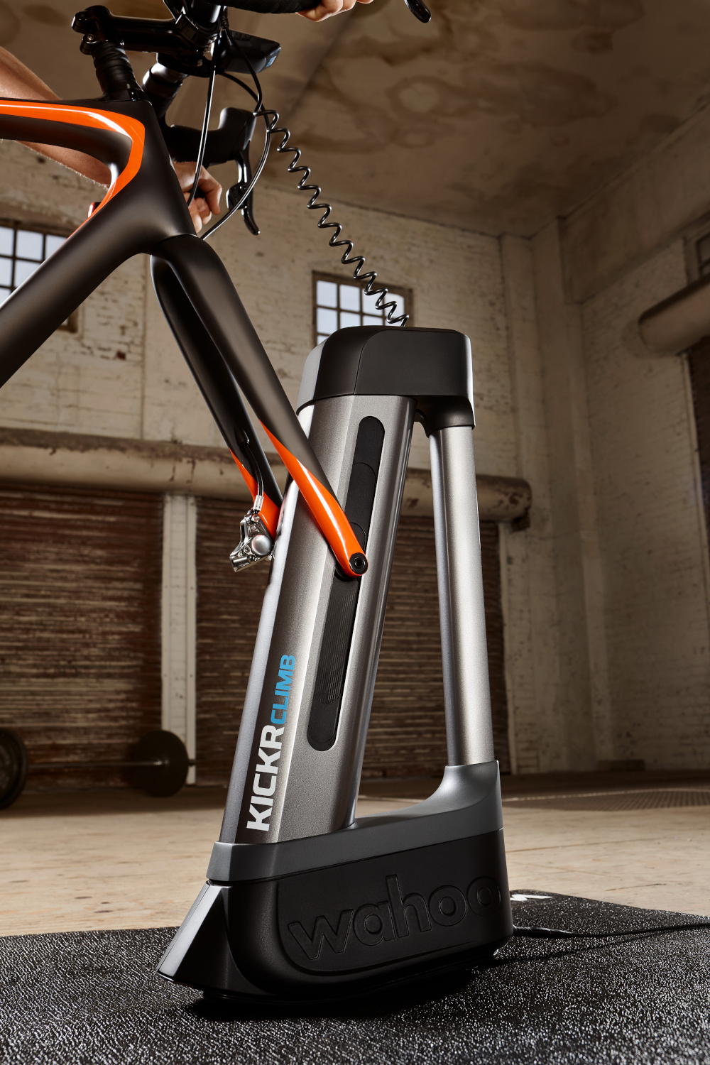 JIRO　KICKR CLIMB Wahoo KICKR climb stand - podstawka autonomiczna pod