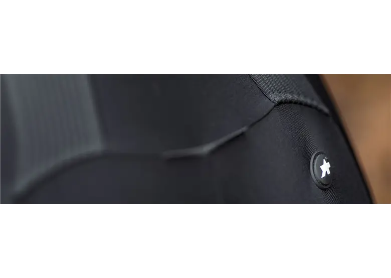 Spodenki rowerowe z wkładką ASSOS Equipe RS Spring Fall S9