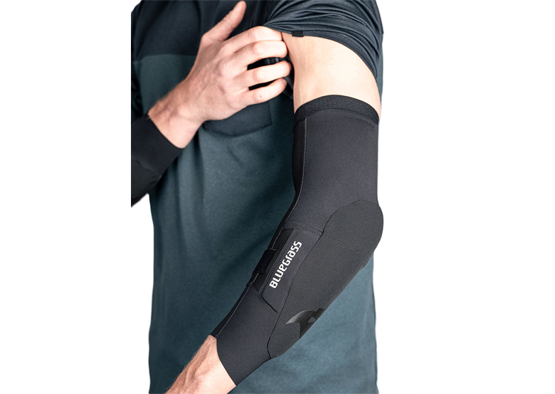 Ochraniacze na łokcie BLUEGRASS Aura Core