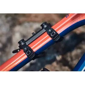Bidon FIDLOCK Twist 600 + baza UNI