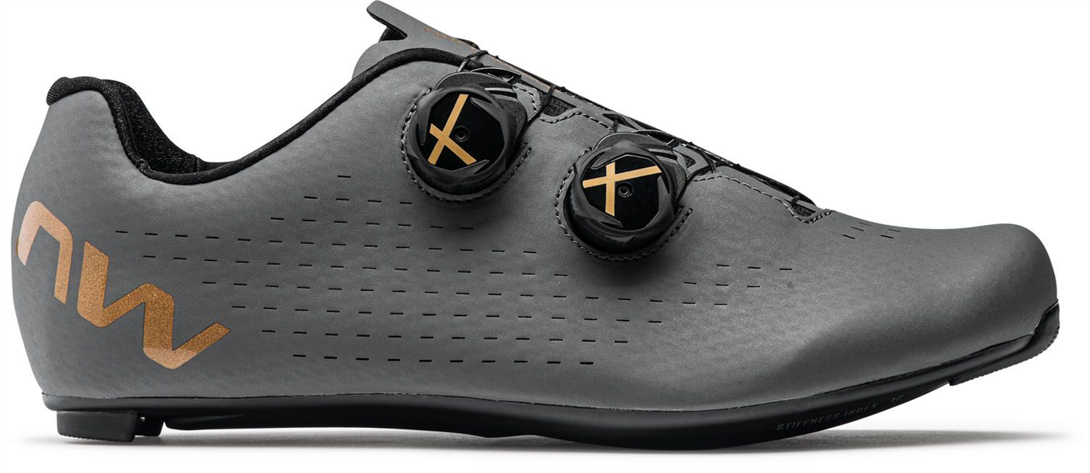 Buty szosowe NORTHWAVE Revolution 3 | CentrumRowerowe.pl