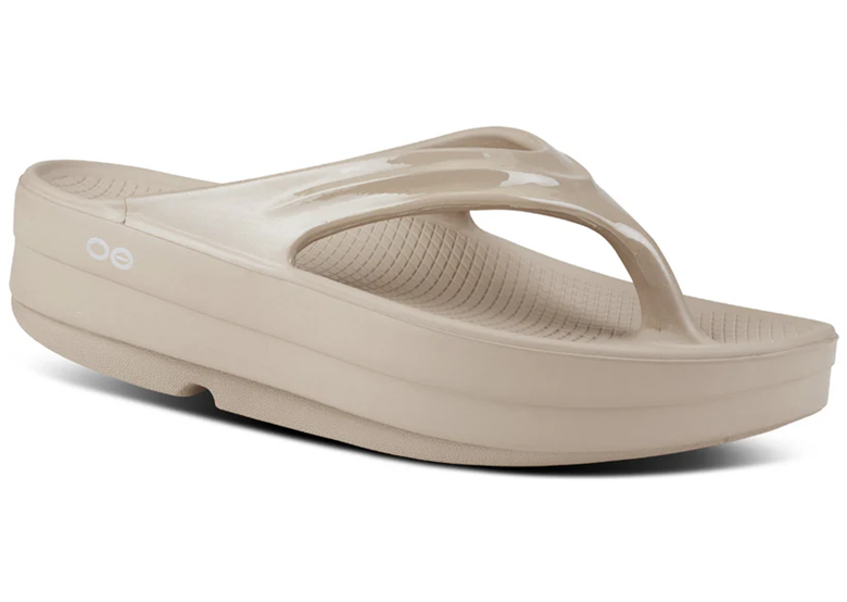 Klapki regeneracyjne OOFOS OOmega Thong